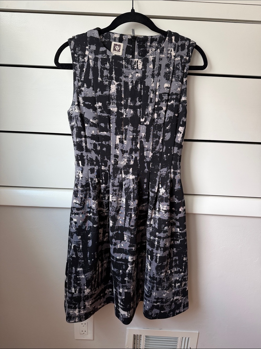 Anne Klein Black & Gray Abstract Fit-and-Flare Dress